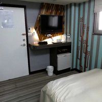 ダブル部屋(ドア側)