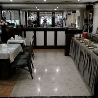 朝食会場の食堂