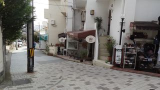 パラスティン邸のある坂です。