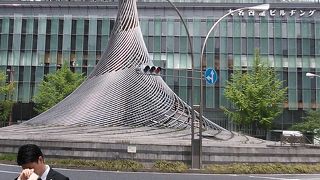 駅前モニュメント