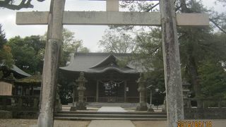 松江城二の丸敷地にあります。