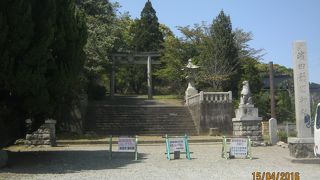 浜田城址を囲むように公園になったいます。