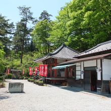 お寺の本堂