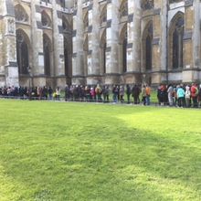 長蛇の列、その１。