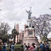 メキシコの歴史の重みを感じる公園