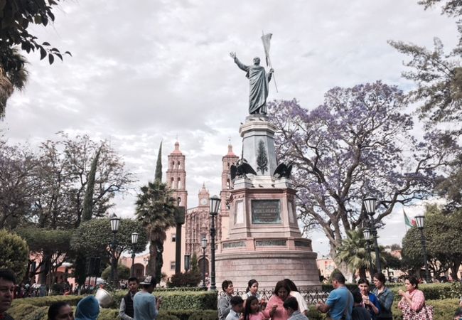 メキシコの歴史の重みを感じる公園