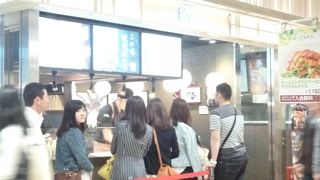 便利な場所においしいたこ焼き