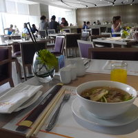 朝食会場。フォーがとても美味しかった。
