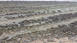 見事な岩が続きます。