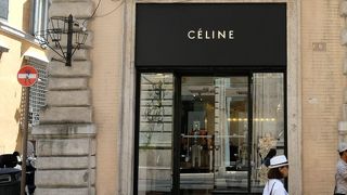 コンドッティ通りにあります