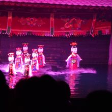 動きがコミカル