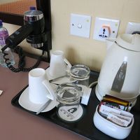 コーヒーお茶は毎日補充、水は滞在中1本無料