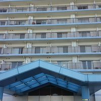 ホテル玄関。ホテルまでの道は少し狭いので、道がわかりにくい