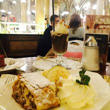 アップフェルシュトゥルーデル