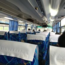 関西空港リムジンバス（京阪バス車両）、車内。