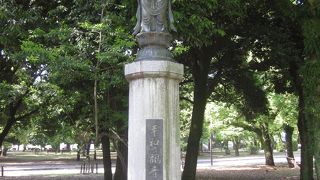 優し気な観音像