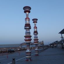 うす暗くても目立ちます