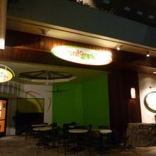 食べる場所もあり