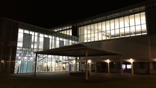 小奇麗だが寂しい