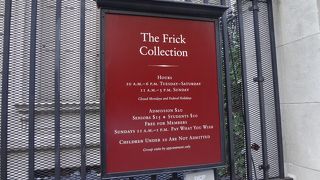 NY街中にありながら静寂で、リーズナブルで、フェルメールも堪能