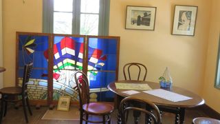 観光拠点として活躍する旧フランス領事館