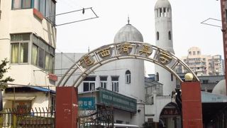 （上海）長寿路駅の近くにあるモスク