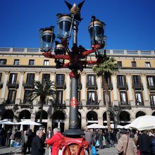 ガウディの街灯