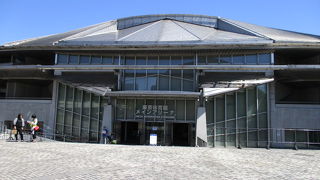 プールやトレーニングジム、陸上トラックが一般開放されてます～