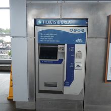 オルカのチャージ、販売機　なぜかリーダは車内にはない