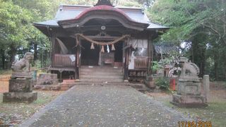 この湯田温泉の鎮守の神のようです。