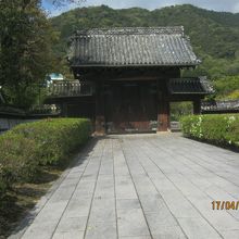 城の表門でしょう。