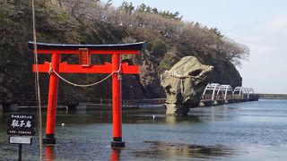 海に鳥居が出来てました。