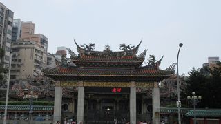 入り口でお線香３本無料でいただけます