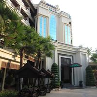 新館入口（レジデンス棟）