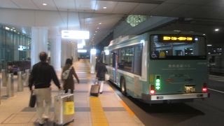 夜遅い時間帯であっても運行