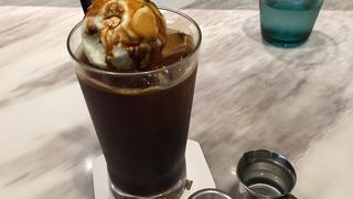 ビストロカフェ レディース&ジェントルメン