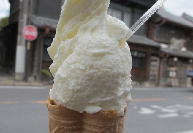 醤油か生姜ソフトクリーム