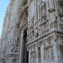 ファサードの彫刻