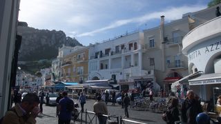 カプリの玄関口