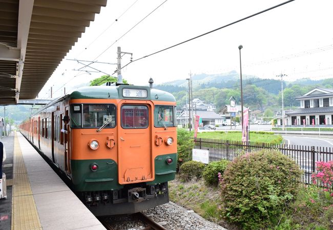 駅舎の反対側に色々あります。 【群馬原町】