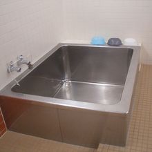 大きさが伝わりづらい湯船