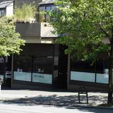 おしゃれな居酒屋