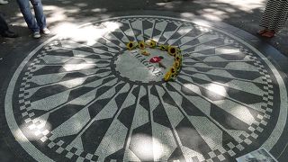 今も多くのファンで賑わう