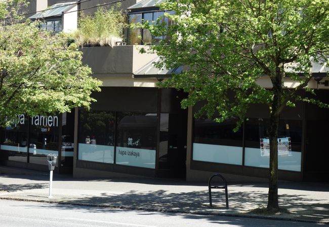 おしゃれな居酒屋