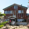 編笠山、西岳、権現岳に囲まれた山小屋