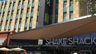 日本でも話題のハンバーガー！