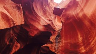 ナバホ族の聖地アンテロープキャニオン