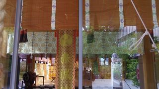 スーパーモダンな神社