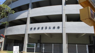 シンプルデザインで質素な色彩で歴史を感じます～