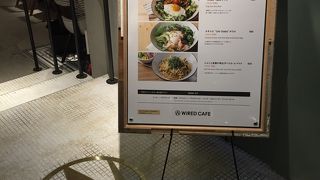 博多駅地下の新たな飲食街のカフェ